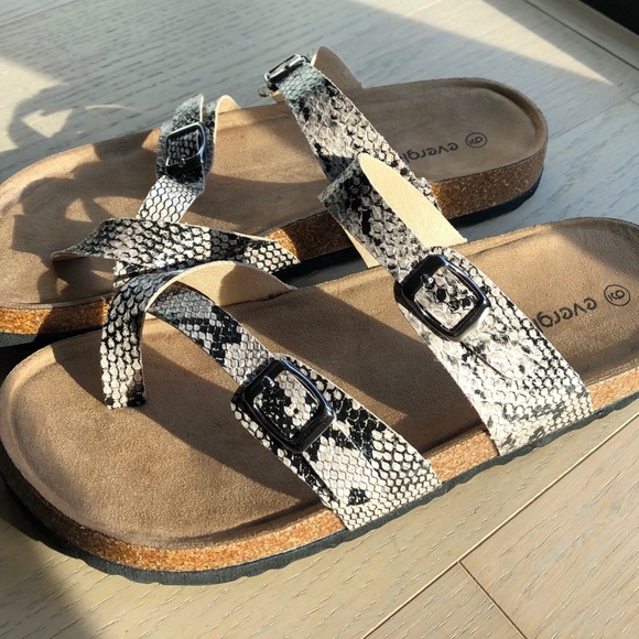 Everglades Shoes - NIB Snakeskin Double Buckle Sandals